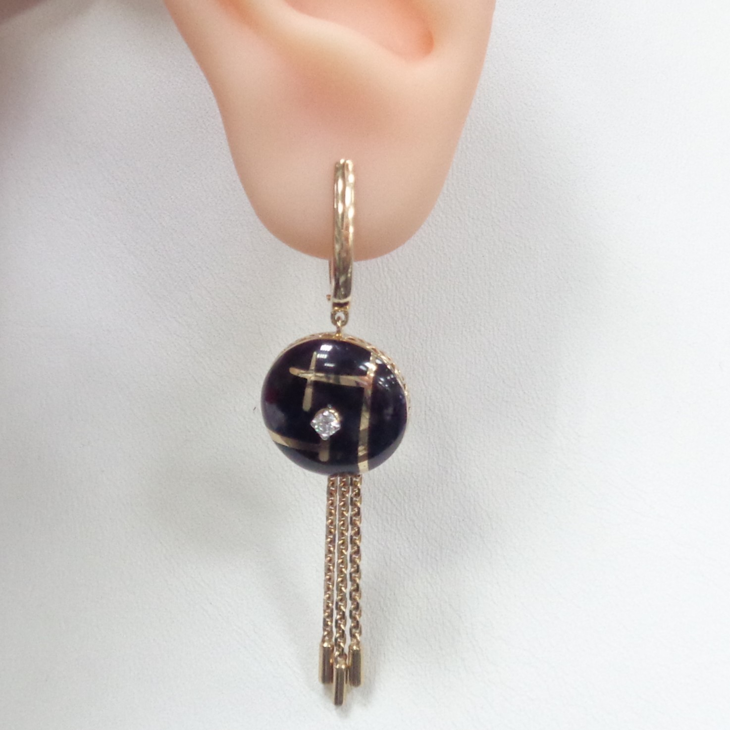 Серьги из золота с эмалью